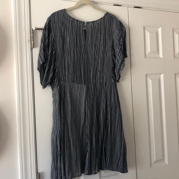 Dress up striped dress - Picture 2 of 2